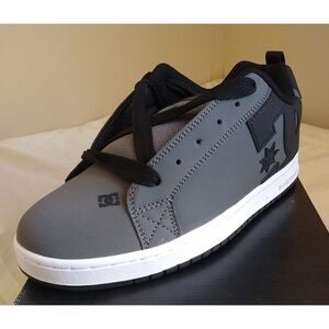DC Court Graffik Sneaker Size 8.5 AMPUTEE Single Left Shoe